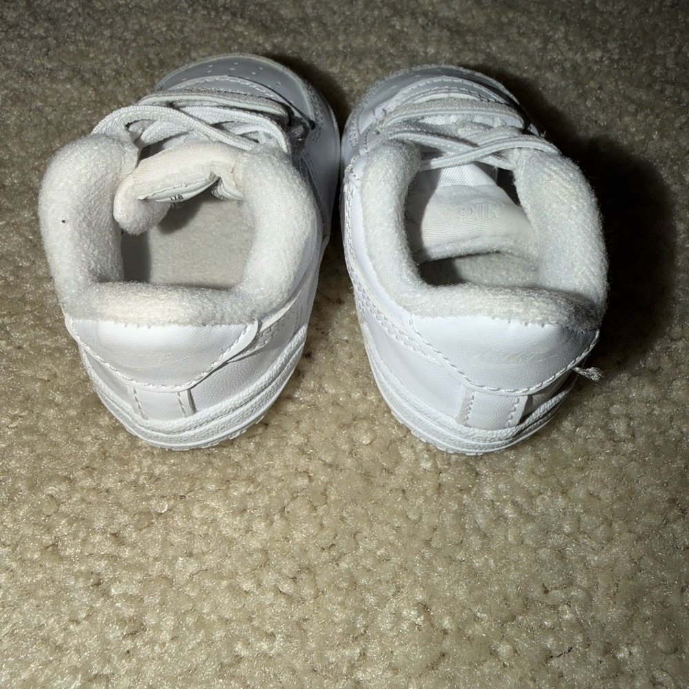Nike Kids' All-White Sneakers - Picture 5 of 5